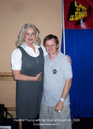 Heather Young with a fan at ScoutCon 2008