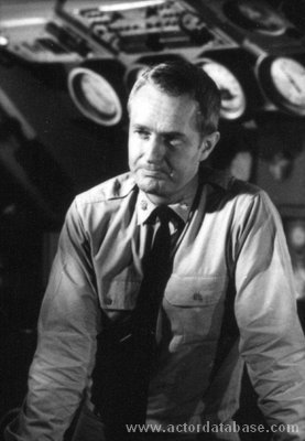 Robert Dowdell in Voyage to the Bottom of the Sea