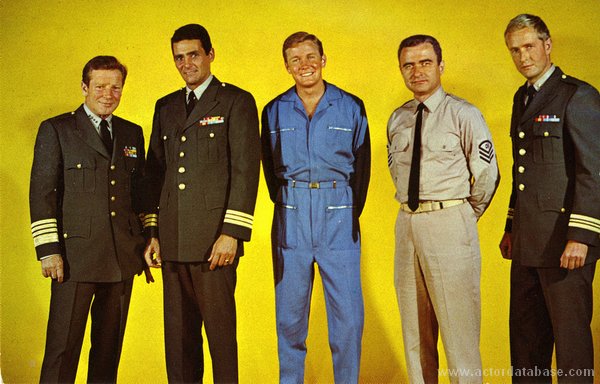 Richard Basehart, David Hedison, Allan Hunt, Terry Becker and Bob